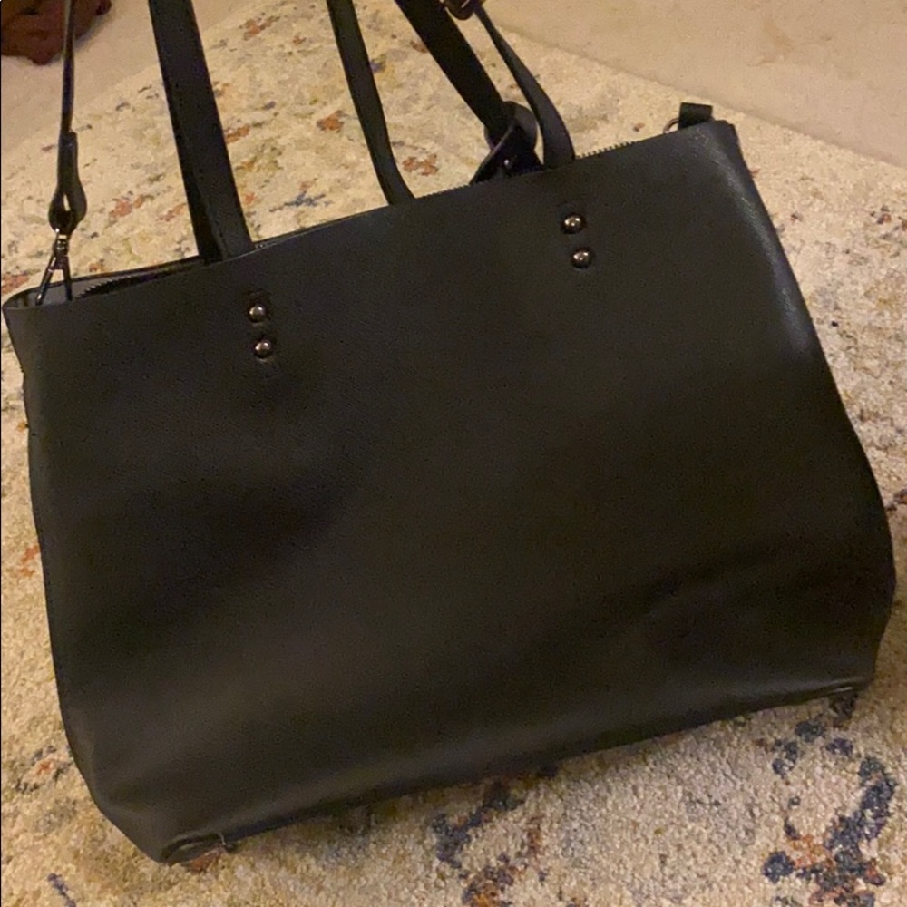 Black tote